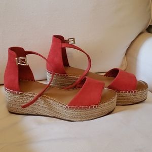 Kelli and Kate Fedrick red espadrilles